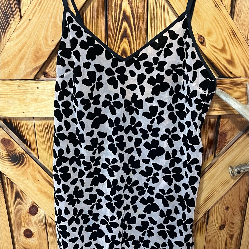 Victoria's Secret Black and White Fitted Lingerie